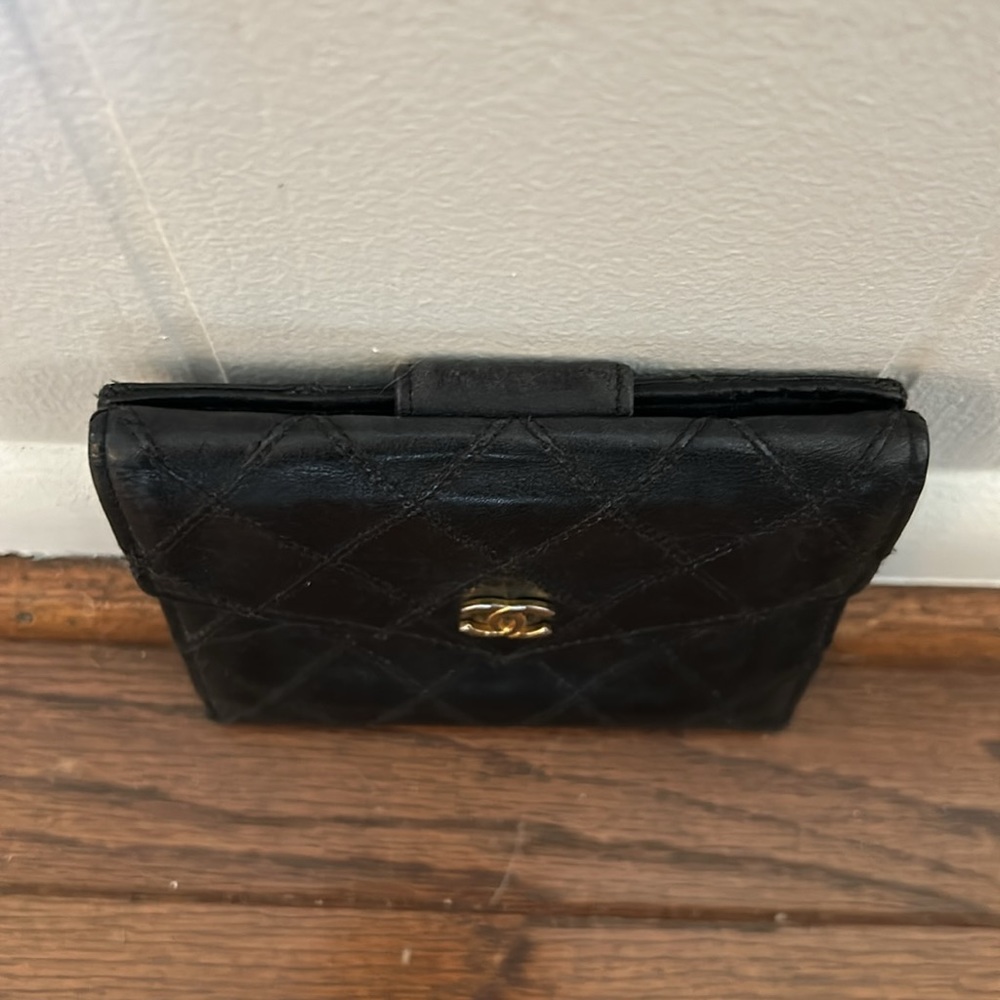 Chanel Matelasse Quilted Lambskin Compact Wallet - Picture 3 of 10